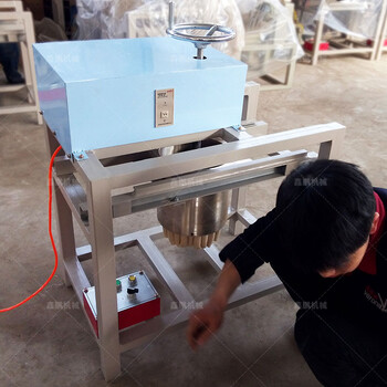 邢台鑫鹏莜面栳栳机机自动窝窝机做莜面熟食成型的一种机器