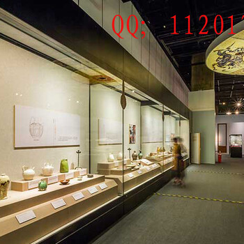 深圳隆城是制作大型博物馆展馆展柜-私人藏品-酒店藏品-商厦各种展柜