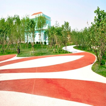 广州越秀区彩色透水混凝土地坪材料压模地坪施工指导