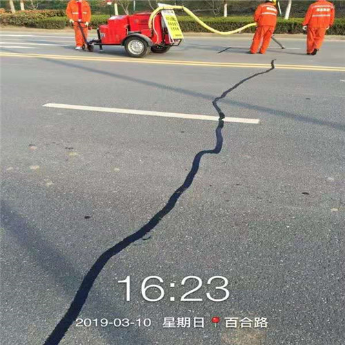 沥青路面养护设备价格快不快