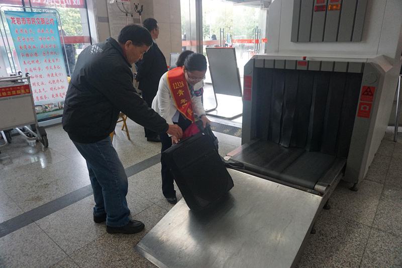 客运西安到重庆汽车客车（票价时间表）安全舒适