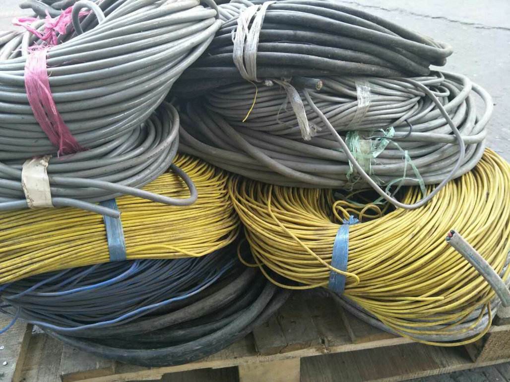 阳江阳西废旧电线电缆估计多少钱一米？钢材回收兼施工单位