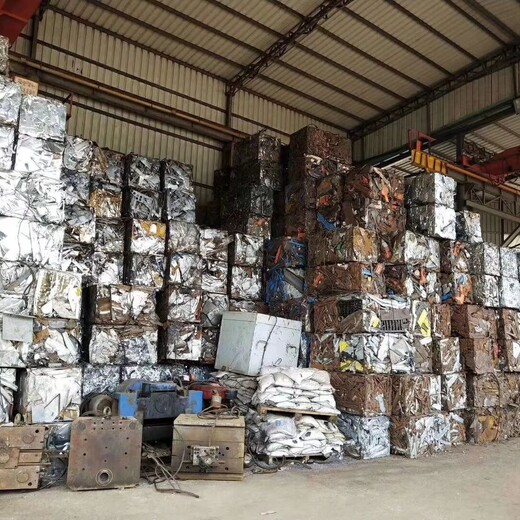 乌海钢板桩回收（钢板桩回收）公布当日价