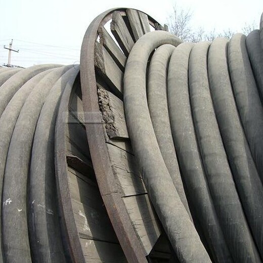 广州黄埔大量旧钢筋回收公司，（公布（钢板）当天）多少钱一吨？
