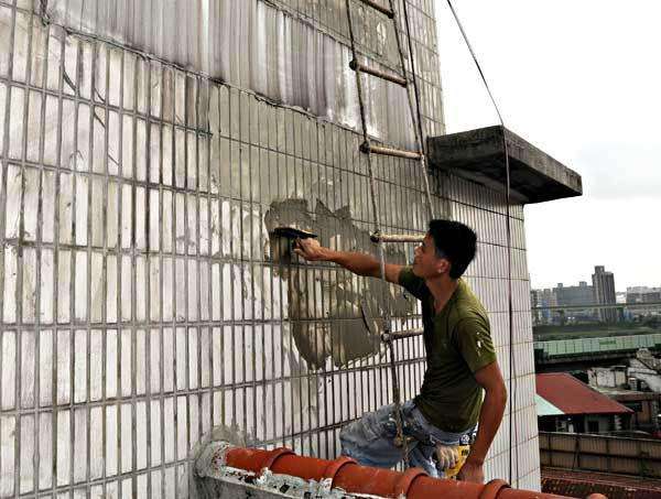 加固工地防水包工包料 雨棚隔热搭建防腐钢构铁皮房