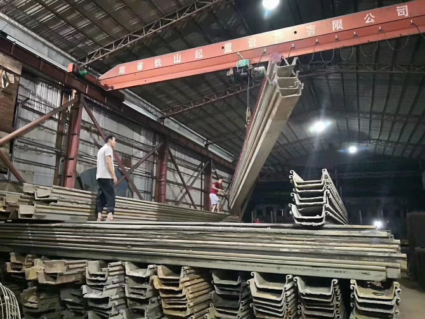 广州废旧船板回收/广州钢板桩回收“今日”价格