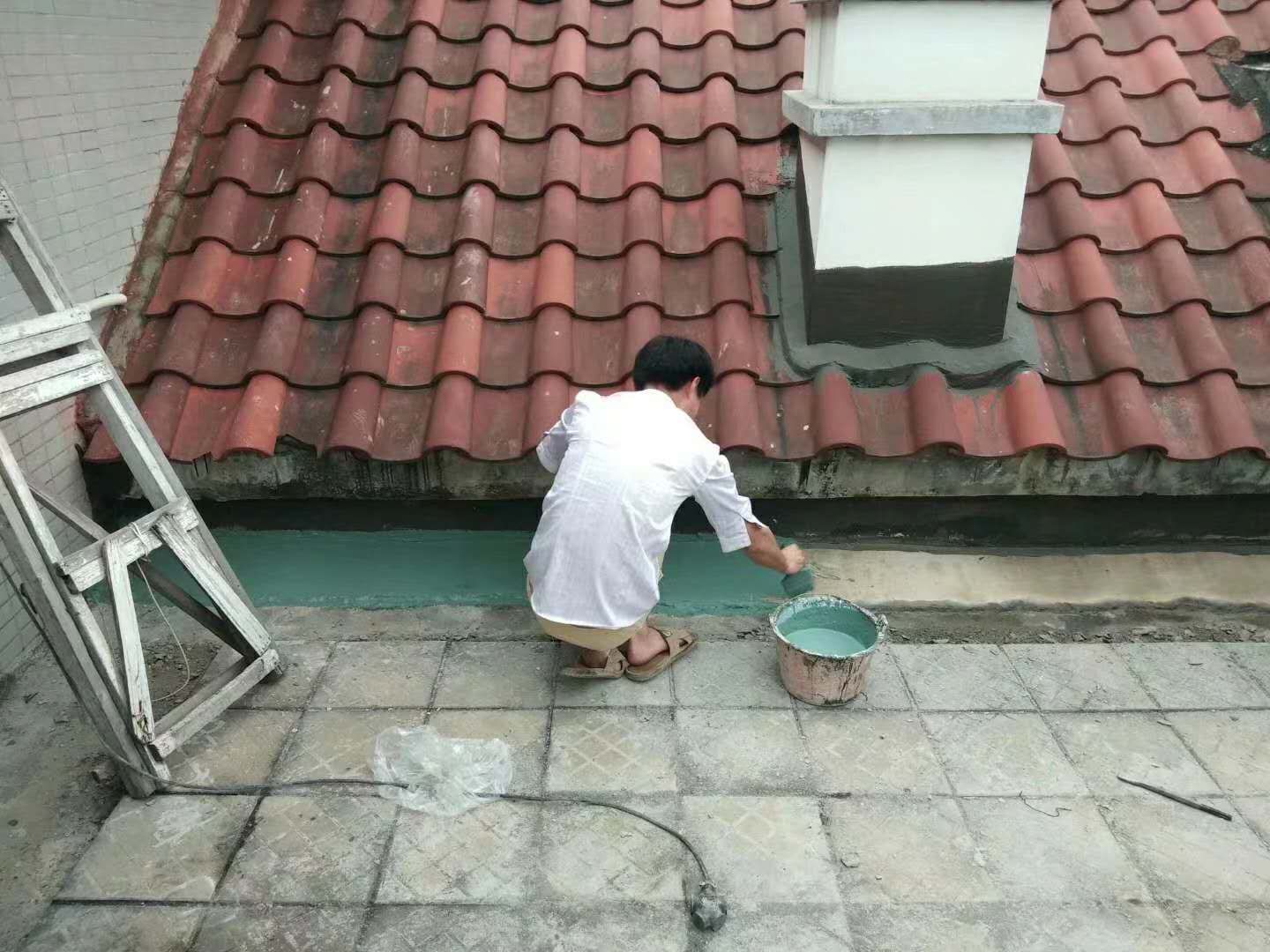 海丰搭建钢架拆厂房屋顶防水