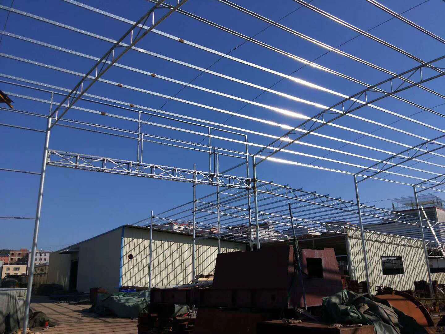 钢架结构隔层更换彩瓦-广东彩钢瓦钢结构工程