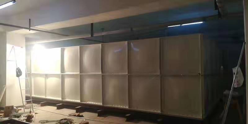 天津蓟县生活用水玻璃钢水箱 玻璃钢模压水箱 厂家