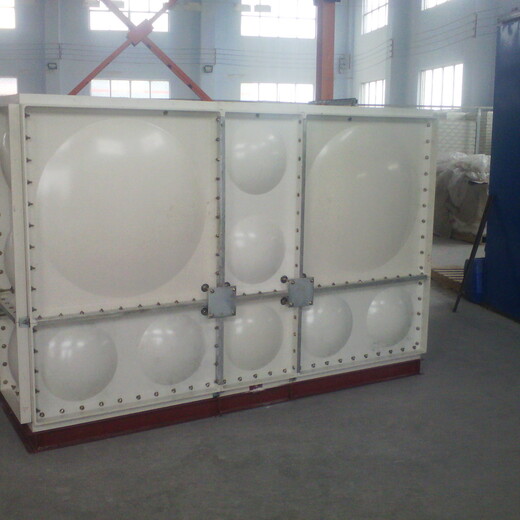 新疆各种型号玻璃钢水箱SMC玻璃钢水箱批发价格