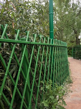 厂家供应景区竹节隔离栏翠绿色环保竹节篱笆围栏小区仿竹节护栏