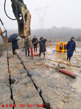 香格里拉县静态劈石器规格液压裂石器