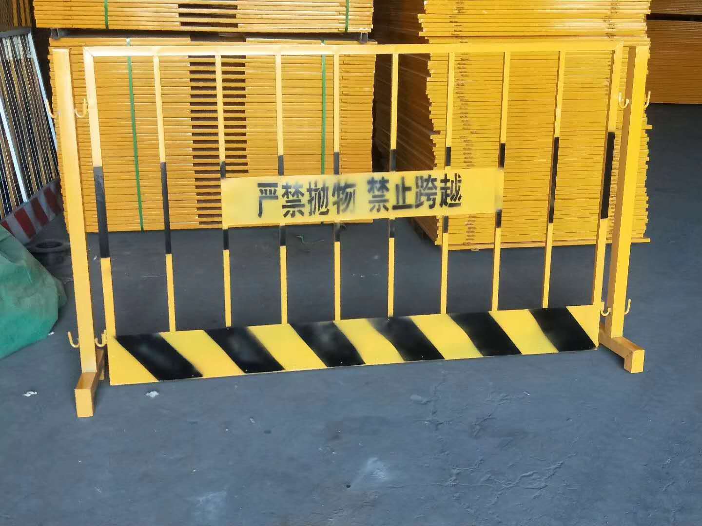 天津工地用临边防护栏厂家电话?施工工艺