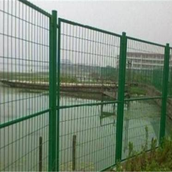 湖泊保護隔離網(wǎng)-湖泊兩岸隔離網(wǎng)-湖泊隔離圍欄網(wǎng)