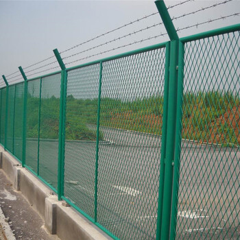 公路隔離柵-公路隔離柵生產(chǎn)-公路隔離柵廠家