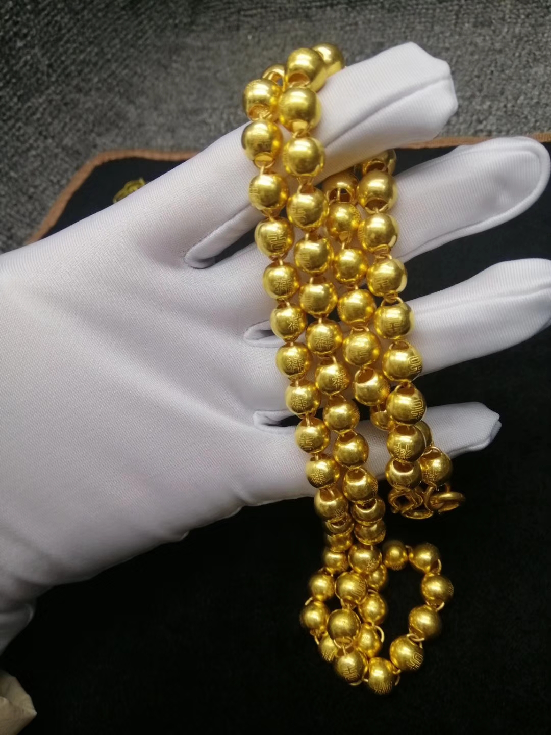天津海泰工业园黄金回收，西青24H回收黄金项链手镯只需一个电话