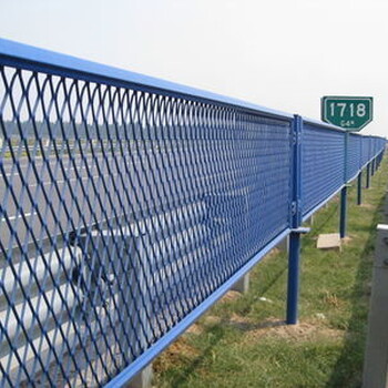寧夏高速防眩網(wǎng)道路防眩網(wǎng)鋼板網(wǎng)護(hù)欄廠家