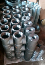 供应国标0Cr18Ni9不锈钢螺纹三通保材质
