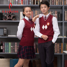 中小学生校服定制、中学生礼服定制、专业服装厂家为您量身定做图片