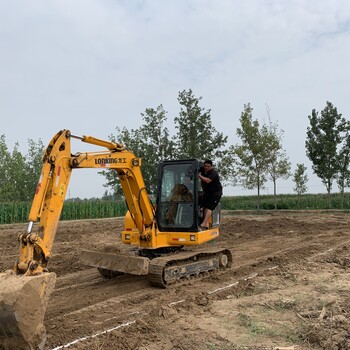 煙臺(tái)學(xué)開(kāi)挖掘機(jī)學(xué)徒曹縣挖機(jī)學(xué)徒招聘信息