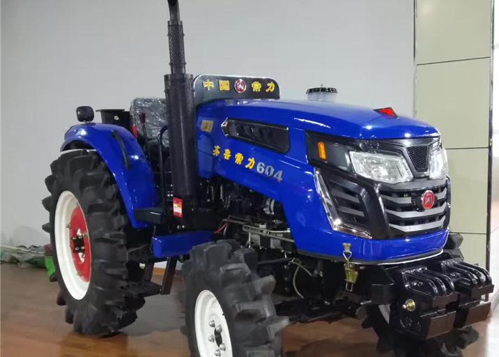 农用大型水田作业拖拉机出售  