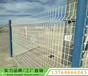 潮州三角折弯护栏网区别桃型柱护栏网安装方法围栏网生产厂家