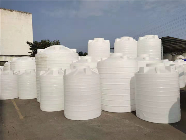 兴义碱水剂塑料桶_10吨外加剂储罐厂家