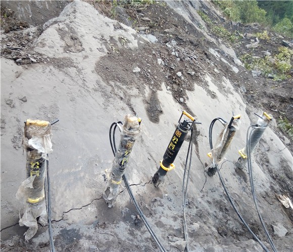 河北秦皇島巷道不用放炮快速采礦機械液壓劈裂器有現(xiàn)貨