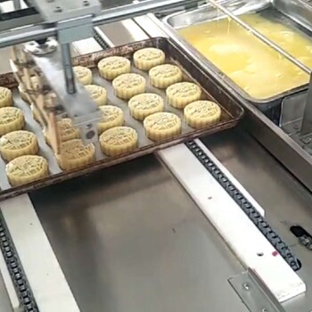 双麻月饼刷蛋机月饼生产自动刷蛋机