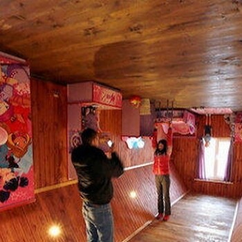 顛倒屋神奇的屋子，讓人空間錯(cuò)亂出租出售