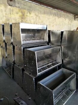 厂家供应料槽猪用自动不锈钢喂料机育肥猪养殖设备养猪保育猪双面母猪食槽