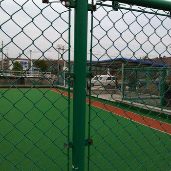 河北安平围栏厂家体育场围栏体育围网加工定制球场围栏勾花网