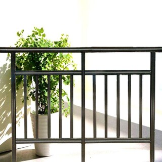 焦作玻璃阳台护栏铁艺阳台栏杆小区阳台栅栏的作用图片3