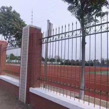 天津铁艺围栏制造商，围栏围挡厂家，铸铁围栏，型钢围栏安装