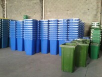 牢固塑料垃圾桶品種繁多,塑料環衛垃圾桶圖片2