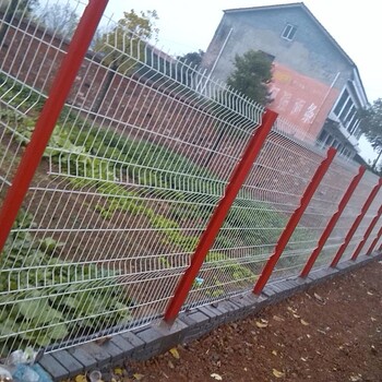 林瑞绿色圈山护栏网河南绿色圈地护栏网道路防护栏道路隔离护栏网
