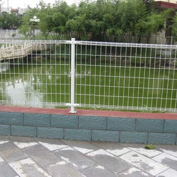 林瑞双圈护栏网厂家果园护栏网公园防护网机场护栏网可定制