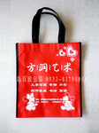青岛百致专业生产红酒袋，高档无纺布袋定制厂家