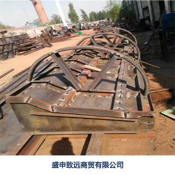 防撞隔离墩钢模具制造乌鲁木齐隔离墩模具制造隔离墩钢模具供应商制造