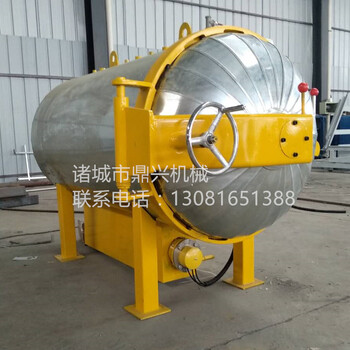 諸城市鼎興機械大型硫化罐橡膠硫化設(shè)備臥式全自動橡膠硫化罐
