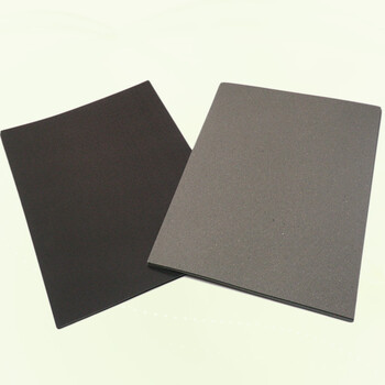 大朗厂家加工灰底黑卡纸450G加厚台历黑色卡纸支持定制