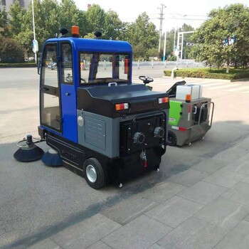 小型电动扫地车工厂用小型驾驶式扫地车
