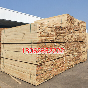 木材批发建筑木方桥梁枕木工地材料足尺不易变形辐射松铁杉全齐边