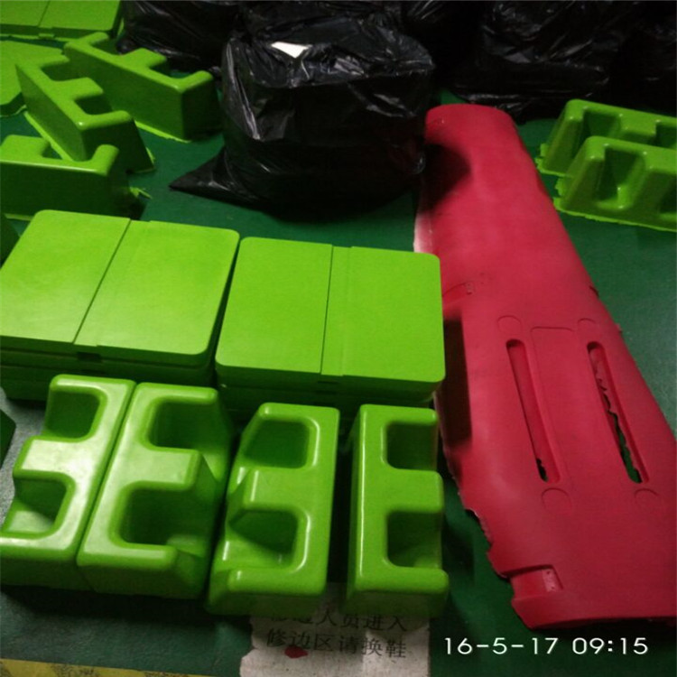 集泰股份：公司推出的聚氨酯发泡F6354X产品适用于轻型便携无人机的电池PACK中