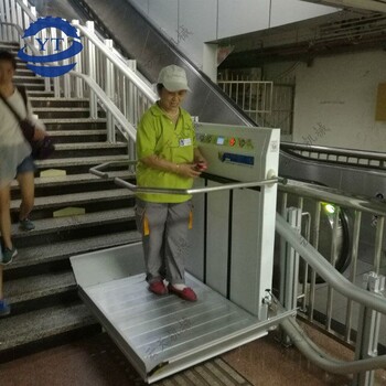 室外樓道電梯樓梯提升機(jī)斜掛無障礙升降平臺(tái)斜拉升降機(jī)云天廠家