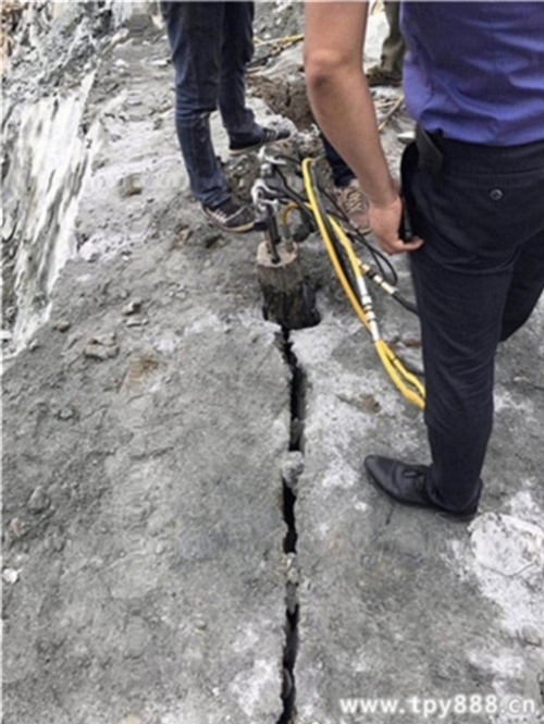 河北沧州镁石劈裂岩石液压破裂机产地