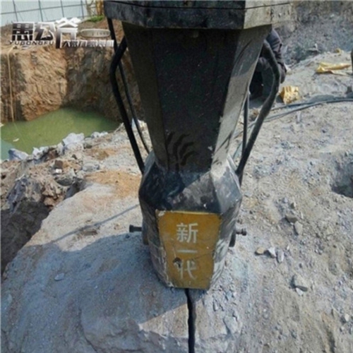 江西吉安安徽柴油型岩石劈裂机视频