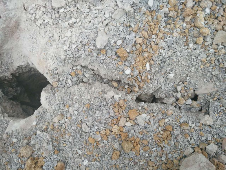 湖北黄冈破碎岩石大型劈裂机销售