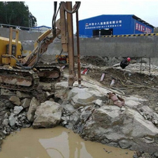 辽宁锦州岩石静态爆破劈裂器8匹泵站制造厂家