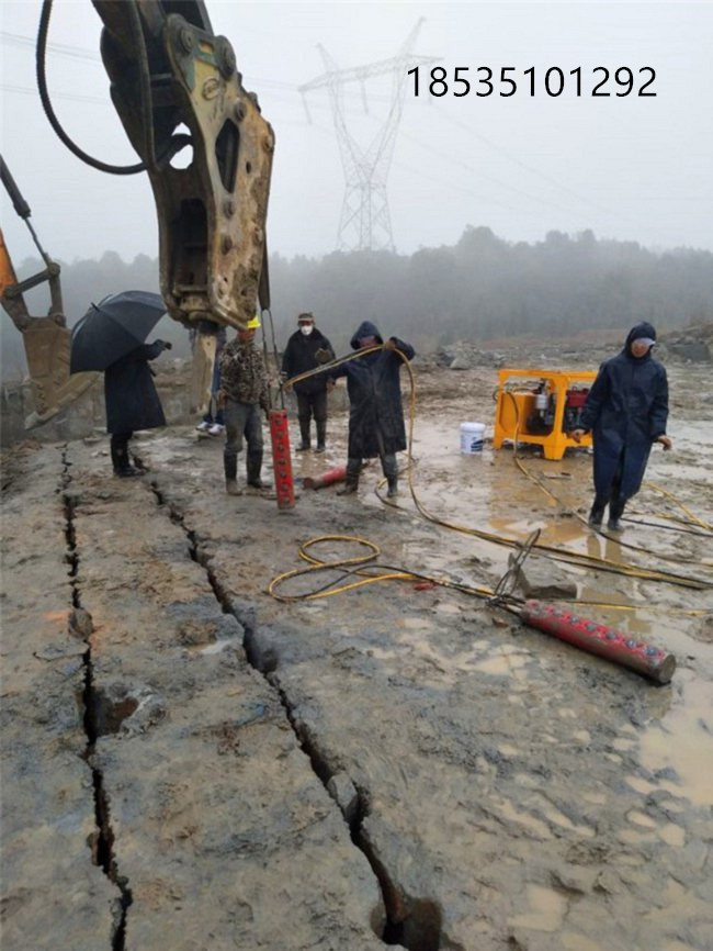 海南三沙水库修建石头太硬用劈裂机生产厂家